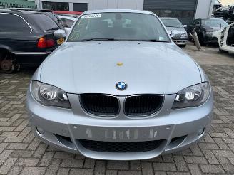 BMW 1-serie 116 i M uitvoering picture 2