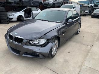 BMW 3-serie 320 i  SPARKLING GRAPHITE METALLIC (A22) picture 2