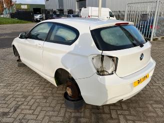 BMW 1-serie 116 i f20 picture 4