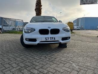 BMW 1-serie 116 i f20 picture 2