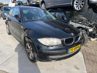 BMW 1-serie 118 D picture 1