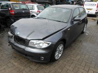 BMW 1-serie 116 i picture 4