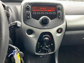 Peugeot 108 1.0 e-VTi Active picture 14
