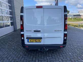 Renault Trafic 2.0 dCi 120 T29 L2H1 DC Business GEEN SCHADE picture 10