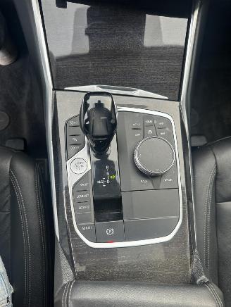 BMW 3-serie 320i xDrive High Executive picture 17