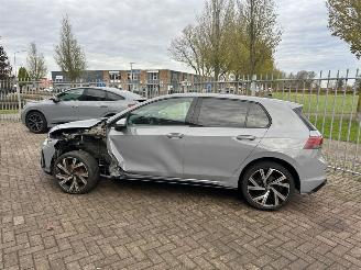 Volkswagen Golf 1.5 eTSI R-Line Business picture 4