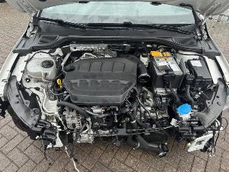 Volkswagen Golf 2.0 TSI GTI picture 9