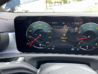 Mercedes Cla-klasse met weinig km. 200 Business Solution AMG picture 15