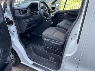 Renault Trafic 2.0 dCi 130 T29 L2H1 DC Comfort picture 17