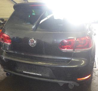 Volkswagen Golf Golf VI (5K1) Hatchback 2.0 GTI 16V (CCZB) [155kW]  (04-2009/11-2012) picture 3