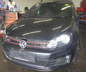 Volkswagen Golf Golf VI (5K1) Hatchback 2.0 GTI 16V (CCZB) [155kW]  (04-2009/11-2012) picture 1