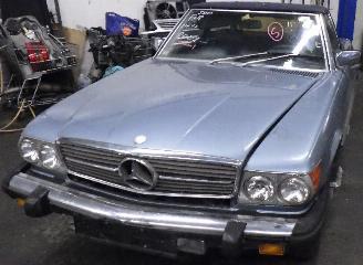 Mercedes SL SL (R107) Cabrio 560 SL (M117.968) [169kW]  (09-1985/12-1989) picture 1