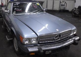 Mercedes SL SL (R107) Cabrio 560 SL (M117.968) [169kW]  (09-1985/12-1989) picture 2