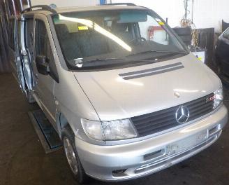 Mercedes Vito Vito (W638) Bus 2.2 CDI 108 16V (OM611.980) [60kW]  (03-1999/08-2003) picture 2