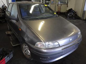 Fiat Punto Punto I (176A) Hatchback 60 1.2 S,SX,Selecta (176.B.4000) [44kW]  (09-=
1993/09-1999) picture 2