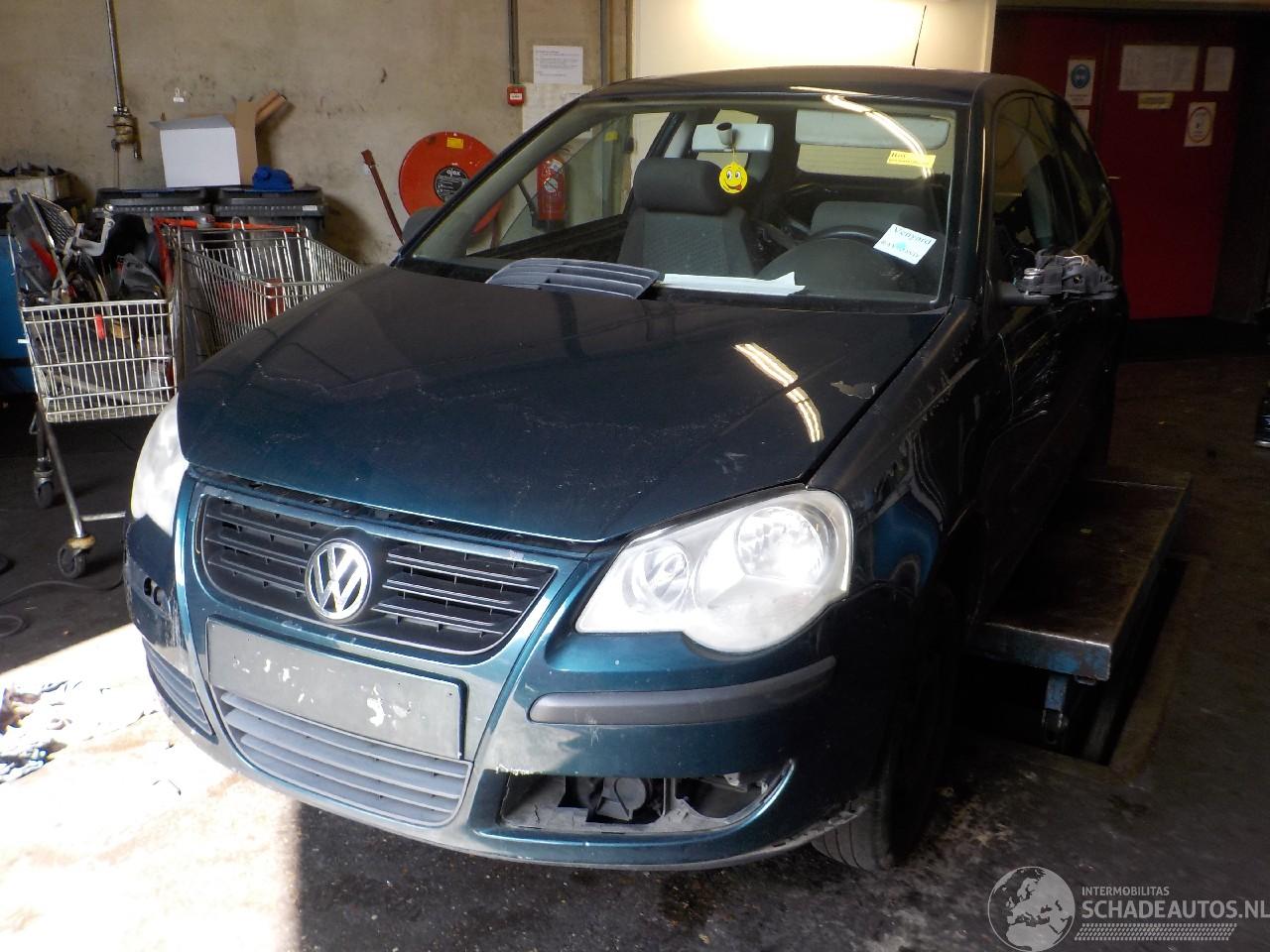 Volkswagen Polo Polo (9N1/2/3) Hatchback 1.2 12V (AZQ) [47kW]  (10-2001/07-2007)