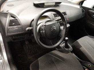 Citroën C4 C4 Berline (LC/LD) Hatchback 5-drs 1.6 16V (TU5JP4(NFU)) [81kW]  (11-2=
004/07-2011) picture 12