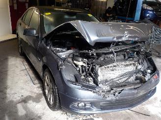 Mercedes C-klasse C (W204) Sedan 1.6 C-180K 16V BlueEfficiency (M271.910) [115kW]  (01-2=
008/01-2014) picture 2