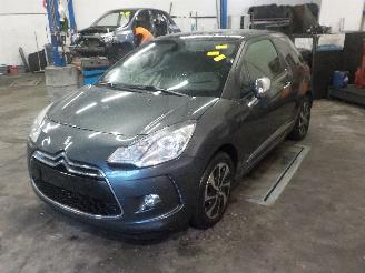 Citroën DS3 DS3 (SA) Hatchback 1.6 e-HDi (DV6DTED(9HP)) [68kW]  (11-2009/07-2015) picture 2