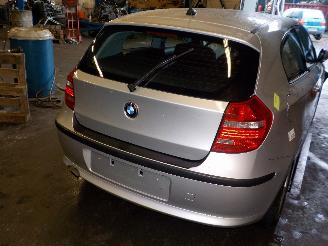 BMW 1-serie 1 serie (E81) Hatchback 3-drs 118i 16V (N43-B20A) [105kW]  (09-2006/12=
-2011) picture 4