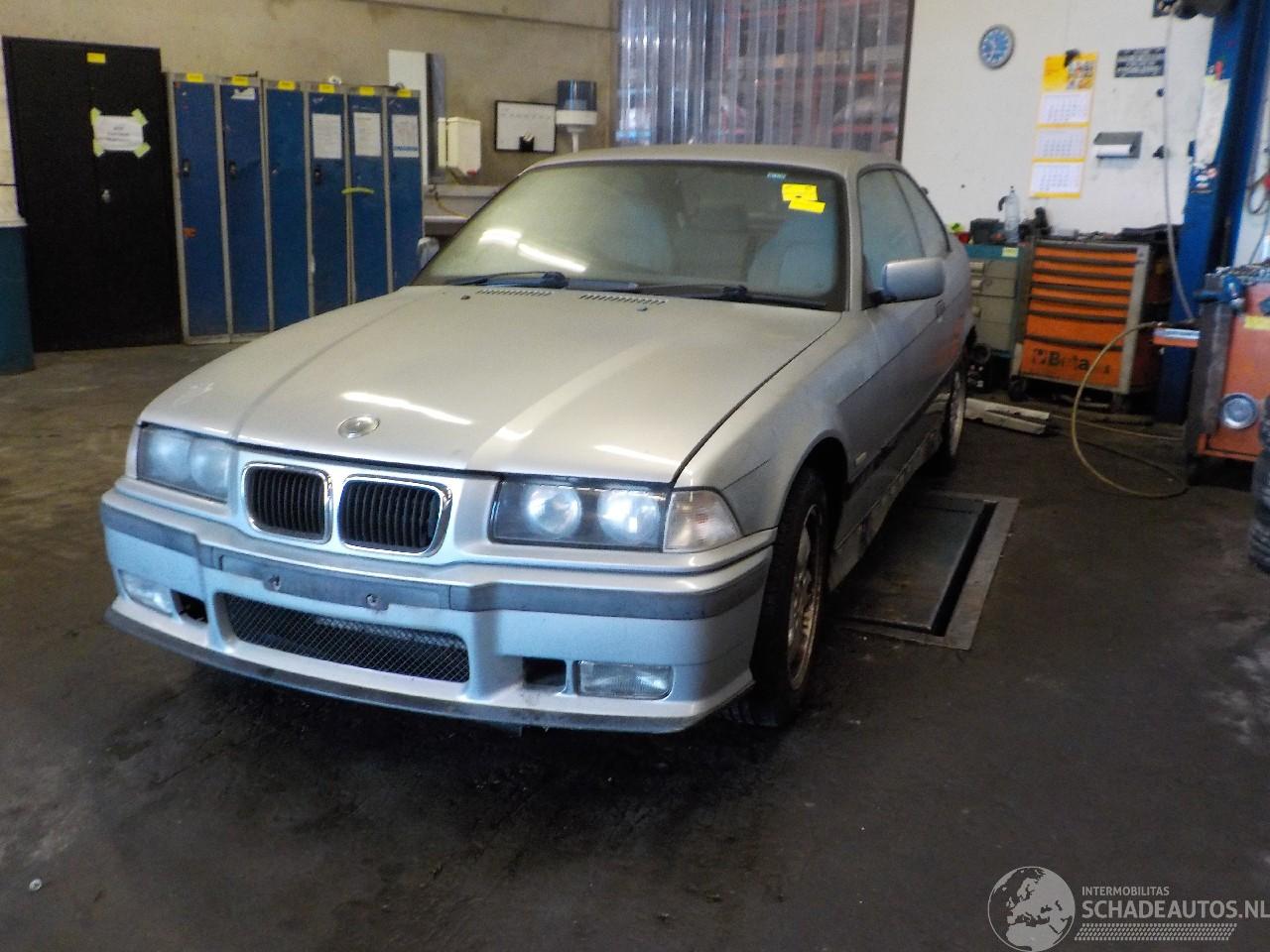 BMW 3-serie 3 serie (E36/2) Coupé 318iS 1.9 16V (M44-B19(194S1)) [103kW]  (09-19=
95/04-1999)