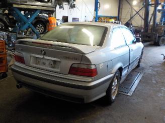 BMW 3-serie 3 serie (E36/2) Coupé 318iS 1.9 16V (M44-B19(194S1)) [103kW]  (09-19=
95/04-1999) picture 4