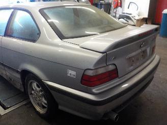 BMW 3-serie 3 serie (E36/2) Coupé 318iS 1.9 16V (M44-B19(194S1)) [103kW]  (09-19=
95/04-1999) picture 3