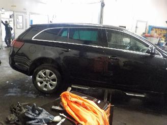 Opel Insignia Insignia Sports Tourer Combi 2.0 CDTI 16V 140 ecoFLEX (A20DTE) [103kW]=
  (07-2013/...) picture 3