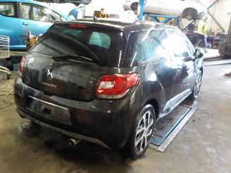 Citroën DS3 DS3 (SA) Hatchback 1.6 e-HDi (DV6DTED(9HP)) [68kW]  (11-2009/07-2015) picture 4