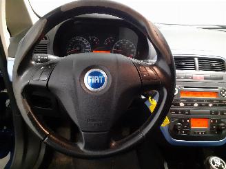Fiat Punto Grande Punto (199) Hatchback 1.4 (350.A.1000) [57kW]  (06-2005/10-2012=
) picture 13