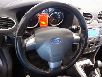 Ford Focus Focus II Wagon Combi 1.6 TDCi 16V 90 (HHDA(Euro 3)) [66kW]  (07-2004/0=
9-2012) picture 13