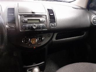 Nissan Note Note (E11) MPV 1.6 16V (HR16DE) [81kW]  (03-2006/06-2012) picture 16