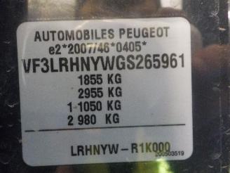 Peugeot 308 308 SW (L4/L9/LC/LJ/LR) Combi 5-drs 1.2 12V e-THP PureTech 130 (EB2DTS=
(HNY)) [96kW]  (03-2014/12-2021) picture 5