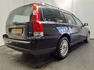 Volvo V-70 V70 (SW) 2.4 D5 20V (D5244T5) [120kW]  (01-2001/12-2008) picture 6