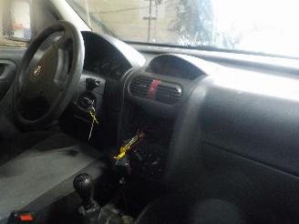 Opel Combo Combo (Corsa C) Van 1.3 CDTI 16V (Z13DTJ(Euro 4)) [55kW]  (10-2005/02-=
2012) picture 6