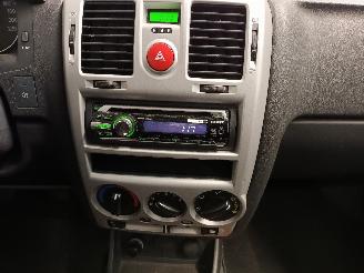 Hyundai Getz Getz Hatchback 1.4i 16V (G4EEG) [71kW]  (08-2005/12-2010) picture 14