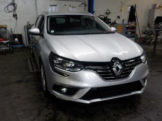Renault Mégane Megane IV Estate (RFBK) Combi 5-drs 1.5 Energy dCi 110 (K9K-656(K9K-G6=
)) [81kW]  (04-2016/...) picture 2