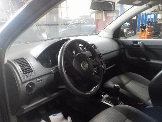 Volkswagen Polo Polo IV (9N1/2/3) Hatchback 1.4 TDI 70 (BNM) [51kW]  (04-2005/11-2009)= picture 5