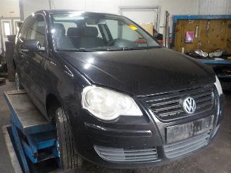 Volkswagen Polo Polo IV (9N1/2/3) Hatchback 1.4 TDI 70 (BNM) [51kW]  (04-2005/11-2009)= picture 2