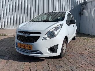 Unfallwagen Chevrolet 90 Spark (M300) Hatchback 1.0 16V Bifuel (LMT) [48kW]  (07-2010/12-2015) 2011/10