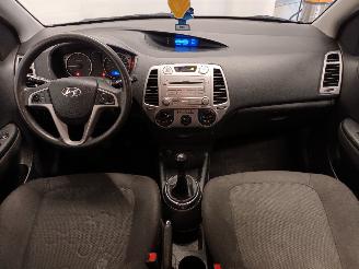 Hyundai I-20 i20 Hatchback 1.2i 16V (G4LA) [57kW]  (09-2008/12-2012) picture 18