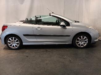 Peugeot 207 207 CC (WB) Cabrio 1.6 16V (EP6(5FW)) [88kW]  (02-2007/10-2013) picture 16