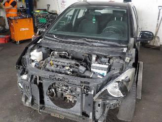 uszkodzony samochody osobowe Hyundai I-20 i20 Hatchback 1.4i 16V (G4FA) [74kW]  (09-2008/12-2015) 2009