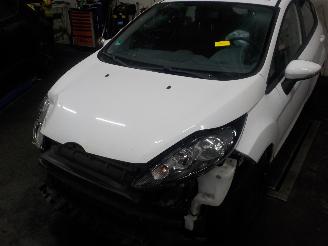 Damaged car Ford Fiesta Fiesta 6 (JA8) Hatchback 1.25 16V (STJA(Euro 5)) [44kW]  (06-2008/06-2=
017) 2010/10