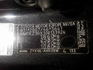 Toyota CH-R C-HR SUV 1.8 16V Hybrid (2ZRFXE) [90kW]  (10-2016/...) picture 6