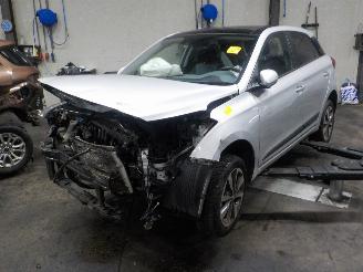 demontáž osobní automobily Hyundai I-20 i20 (GBB) Hatchback 1.2i 16V (G4LA) [62kW]  (11-2014/...) 2016/9
