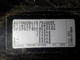 Peugeot 108 108 Hatchback 1.0 12V (1KRFE) [50kW]  (05-2014/...) picture 6
