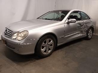 Mercedes CLK CLK (W209) Coupé 2.6 240 V6 18V (M112.912) [125kW]  (06-2002/05-2009=
) picture 3