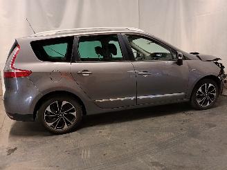 Renault Scenic Grand Scénic III (JZ) MPV 1.2 16V TCe 115 (H5F-400(H5F-A4)) [85kW]  =
(04-2012/12-2016) picture 11