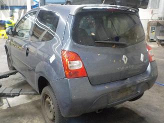 Renault Twingo Twingo II (CN) Hatchback 3-drs 1.5 dCi 90 FAP (K9K-820(K9K-P8)) [63kW]=
  (10-2010/09-2014) picture 4